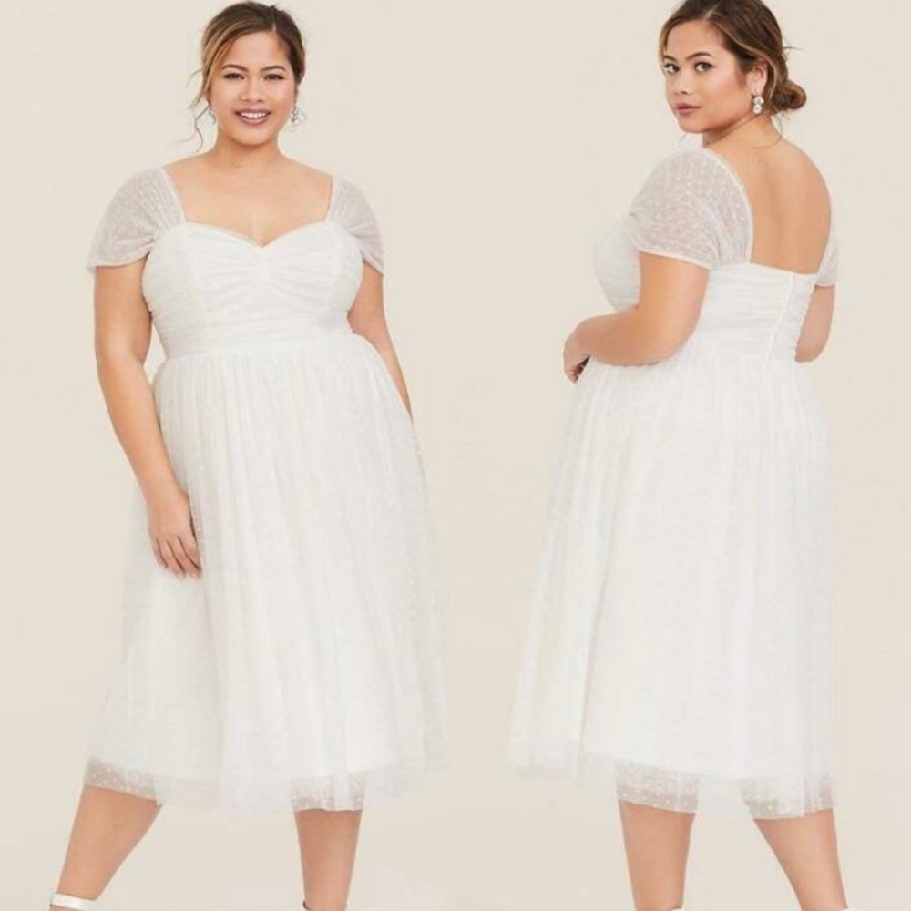 Torrid skater wedding dress size 22 new with tags